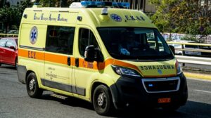 Συναγερμός στα ασθενοφόρα του ΕΚΑΒ : Τραγικός απολογισμός από τη σφοδρή σύγκρουση