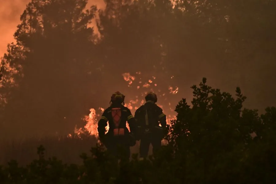 Φωτιά στον Ωρωπό: Σύλληψη 72χρονου για εμπρησμό από αμέλεια