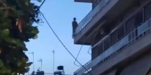 Αγρίνιο: Νεκρή νεαρή μητέρα που έπεσε από μπαλκόνι πολυκατοικίας στον 4ο όροφο