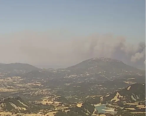 Νέα Μεγάλη Φωτιά Τώρα σε Πασίγνωστη μεγάλη πόλη της Ελλάδας: Ηχεί το 112, Κινδυνεύουν σπίτια, Εκκενώνονται ολόκληρες περιοχές – Τι έχει συμβεί