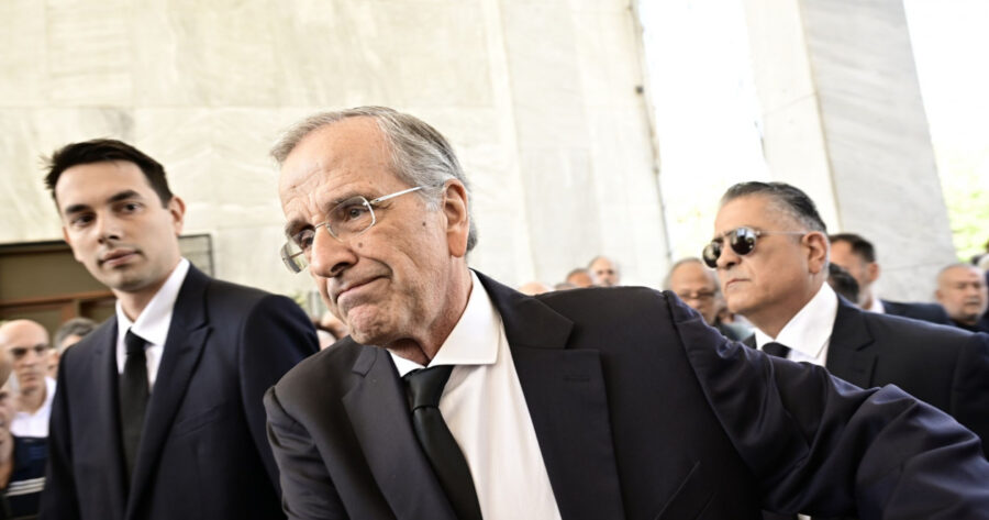 Συγκλονιστικές εικόνες αυτή τη στιγμή στο Νεκροταφείο - ΒΙΝΤΕΟ