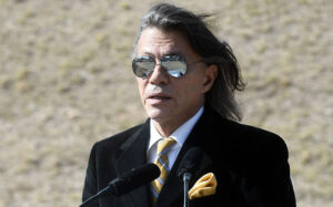 Θpńvoς για τον Ηλία Ψινάκη