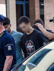 «Πίναμε πολλά τσίπουρα και είπαμε να βάλουμε φωτιά»: Τρομάζει η ομολογία του 19χρονου εμπρηστή