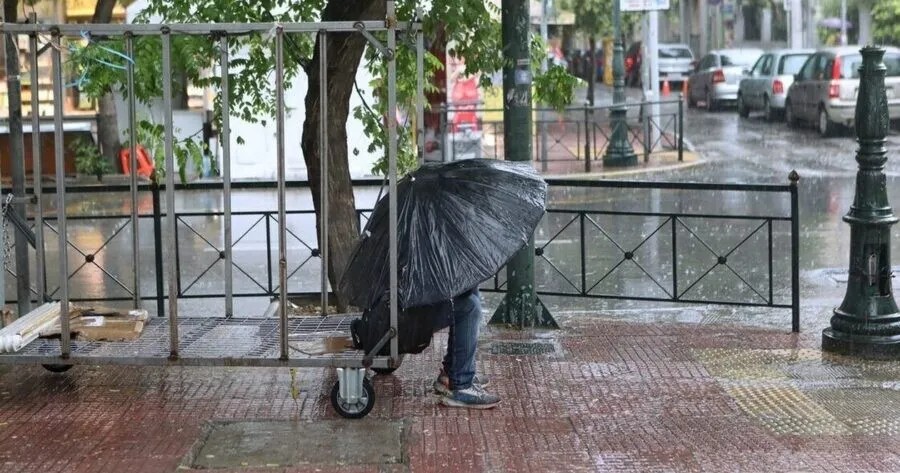 Καιρός: Αρχίζουν οι βροχές – Πότε αναμένεται η πρώτη κακοκαιρία στην Ελλάδα