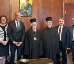 ΜΕΓΑΛΟ ΚΕΝΟ ΣΤΗΝ ΟΡΘΟΔΟΞΙΑ – ΠΕΘΑΝΕ Ο ΧΡΥΣΟΣΤΟΜΟΣ