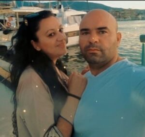 Γυναικοκτονία στον Βόλο: «Είδα τον μπαμπά να καρφώνει τη μαμά με»