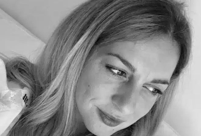 Το συγκλονιστικό μήνυμα από τον πρώην της 45χρονης Σίσσυς που αφαίρεσε μόνη της τη ζωή της – «Επιλέγω να σε θυμάμαι έτσι»