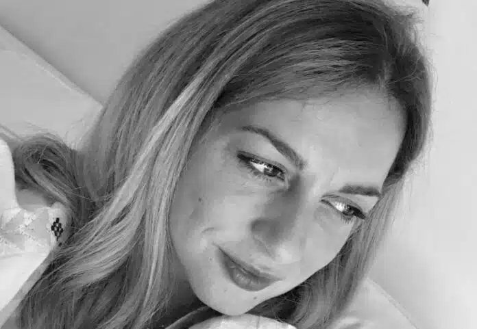 Ανατριχιαστικό – Το συγκλονιστικό μήνυμα από τον πρώην της 45χρονης Σίσσυς που εβαλε τελος στην ζωη της