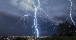 Ισχυρή κακοκαιρία σαρώνει τη χώρα αυτή τη στιγμή – «Άνοιξαν» οι ουρανοί – Δείτε που βρέχει τώρα