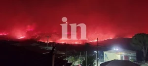 Συγκλονιστική εικόνα από τη φωτιά που απειλεί πέντε χωριά