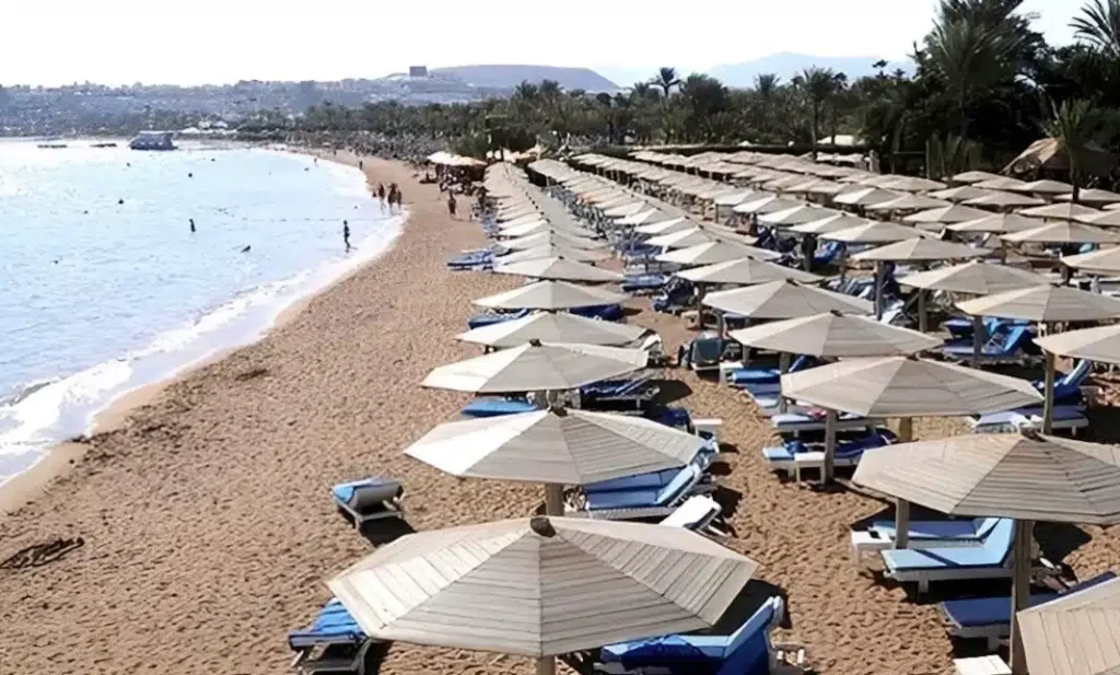 Τέλος το μπάνιο σε παραλίες της Αττικής: Οι 13 ακατάλληλες περιοχές που δεν πρέπει να κολυμπήσετε κοντά στην Αθήνα