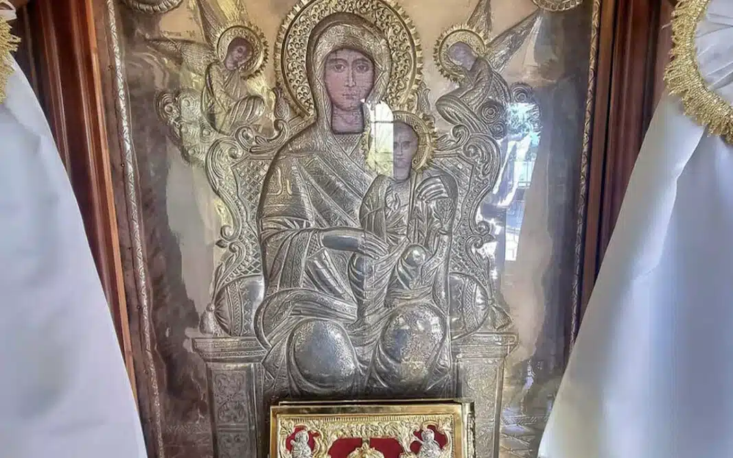 Πως πρέπει να πηγαίνουμε στην εκκλησία που είναι καθαρότατο παλάτι του βασιλέως