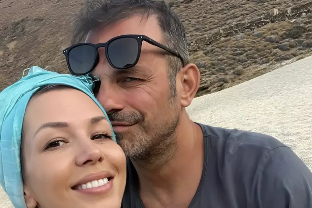 Μαθεύτηκε η αλήθεια για την σχέση του Ντέμη Νικολαίδη και της Αλεξάνδρας ΝικολαΐδουΜαθεύτηκε η αλήθεια για την σχέση του Ντέμη Νικολαίδη και της Αλεξάνδρας Νικολαΐδου