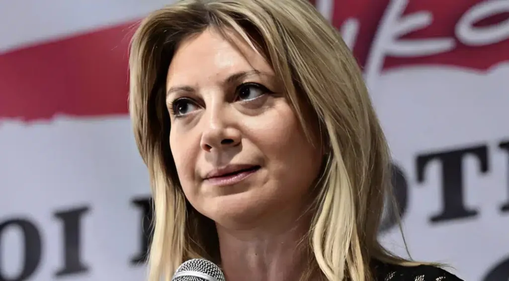 Άστραψε και βρόντηξε η Μαρία Καρυστιανού για το πόρισμα της Πυροσβεστικής για τα Τέμπη