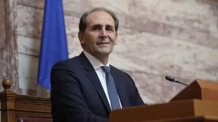 Έφυγε από τη ζωή ο ο Απόστολος Βεσυρόπουλος