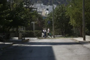 Βρέθηκε το φόρεμα που φορούσε η 32χρονη όταν άφησε το κοριτσάκι στη θάλασσα