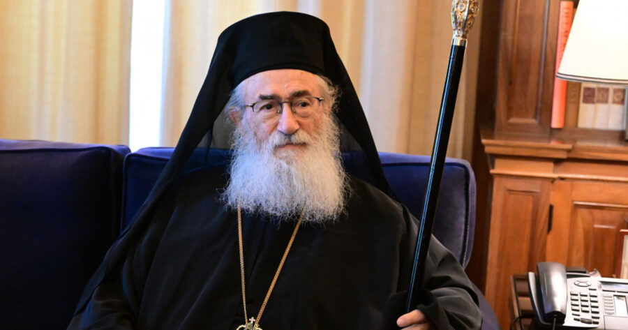 Έκτακτη είδηση για τον Αρχιεπίσκοπο – Παύεται από τα καθήκοντα του