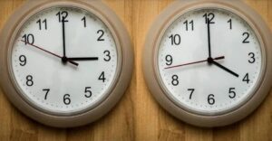 Αλλαγή ώρας 2025: Πότε γυρνάμε τα ρολόγια