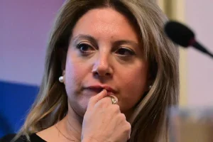 Αίτημα εκταφής για την κόρη της Μάρθη κατέθεσε η Καρυστιανού – Οι λόγοι που το ζητά