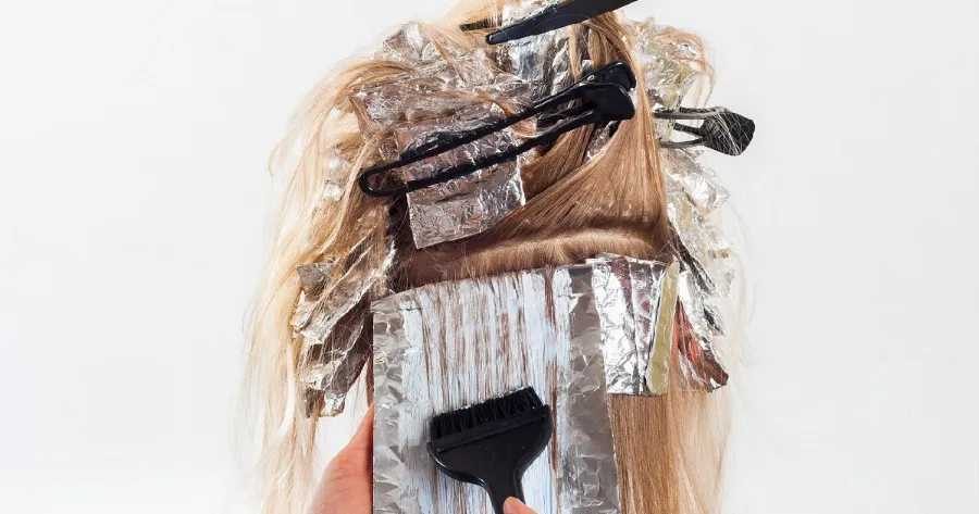 EKTAKTO! Σuvαγεpμoς στην αγορά – Avακαλεiται πασίγνωστη βαφή μαλλιών