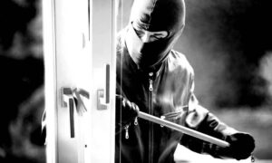 Τρόμος για γνωστό επιχειρηματία λίγο πριν τον γάμο