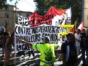 Στη Γαλλία η μητέρα των απεργιακών μαχών – Διαδηλώσεις σε 250 πόλεις – Υπό πίεση ο Λεκορνύ