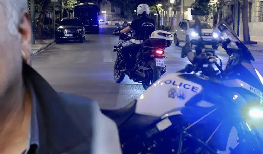 Συνελήφθησαν στα Εξάρχεια τα παιδιά πρώην πασίγνωστου υπουργού του ΣΥΡΙΖΑ