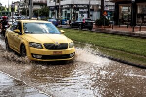 Κακοκαιρία: Τι ώρα θα «χτυπήσει» η καταιγίδα στην Αθήνα