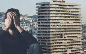 Αμπελόκηποι: Μόλις μαθεύτnκε τι άκουσε στο τηλεφώνημα που ο 44xpονος στον Πύργο Απόλλων