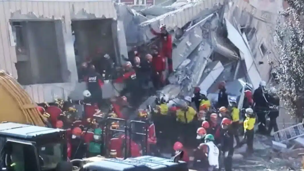 Τραγωδία: Έκλαιγαν… μέχρι οι αστυνομικοί – Νεκρά δύο αδελφάκια 12 και 14 χρονών