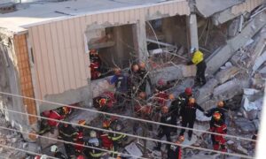 ΞΕΚΛΗΡΙΣΤΗΚΕ ΟΛΟΚΛΗΡΗ ΟΙΚΟΓΕΝΕΙΑ ΝΕΚΡΑ ΟΙ ΟΙ ΓΟΝΕΙΣ ΚΑΙ ΤΑ 2 ΠΑΙΔΙΑ 12 ΚΑΙ 14 ΧΡΟΝΩΝ – ΖΩΝΤΑΝΗ ΜΟΝΟ Η 18ΧΡΟΝΗ ΚΟΡΗ