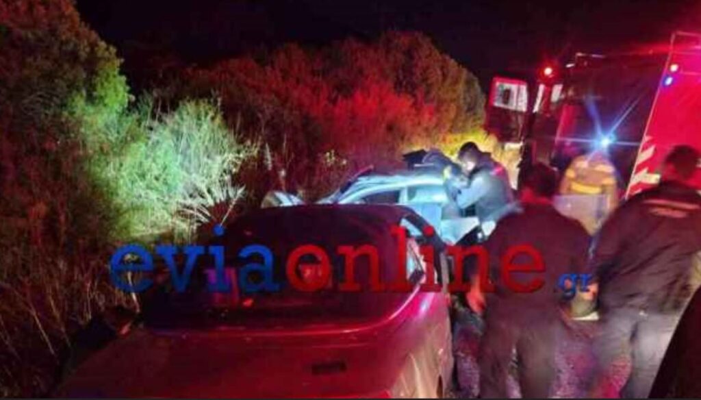 Σοβαρό τροχαίο με τουλάχιστον 5 άτομα εγκλωβισμένα μετά από σφοδρή σύγκρουση δυο αυτοκινήτων