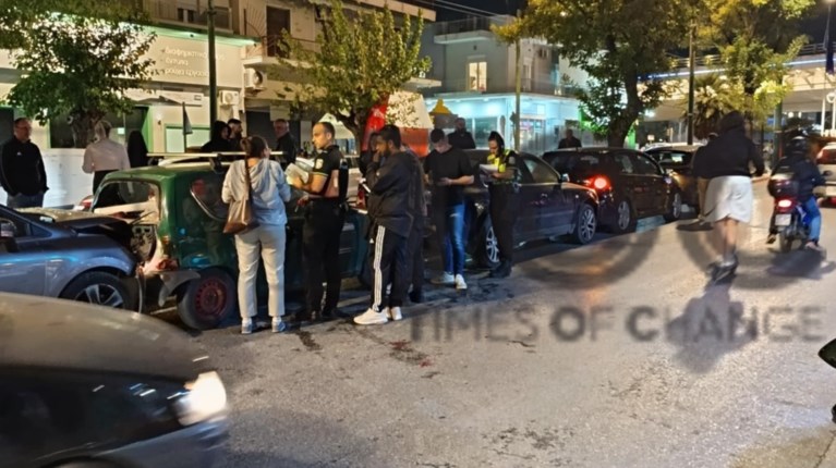 Χάος στο κέντρο της Αθήνας με σοβαρό τροχαίο – Καραμπόλα πέντε οχημάτων