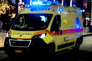 ΤΡΑΓΩΔΙΑ ΣΤΗΝ ΑΘΗΝΑ – ΕΝΑΣ ΝΕΚΡΟΣ