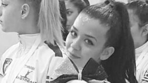 Αρχαία τραγωδία στο τελευταίο αντίο της 19χρονης: Κηδεύτηκε η Άσπα που σκοτώθηκε σε τροχαίο με τον φίλο της – «Έφυγε άδικα αφήνοντας πίσω της ένα τεράστιο κενό»