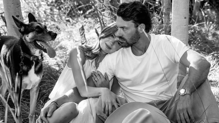 Περήφανος πατέρας ο Κωστόπουλος: Πάντρεψε την κόρη του με Αμερικανό επενδυτή – Στιγμιότυπα από τον γάμο