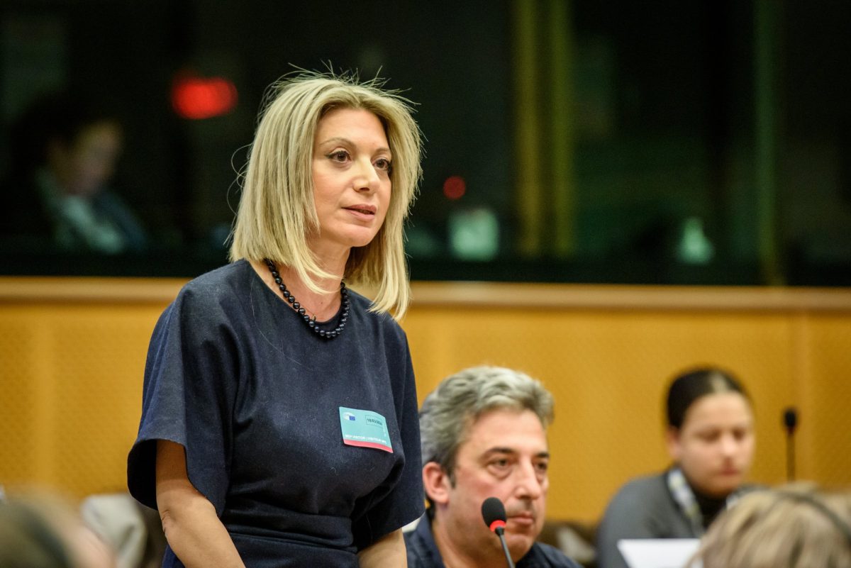 Μαρία Καρυστιανού για τα ονόματα στο Σύνταγμα