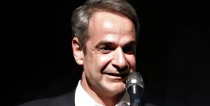 Η απόλυτη ανατροπή: Ανακοινώνει δώρο Χριστουγέννων ο Μητσοτάκης