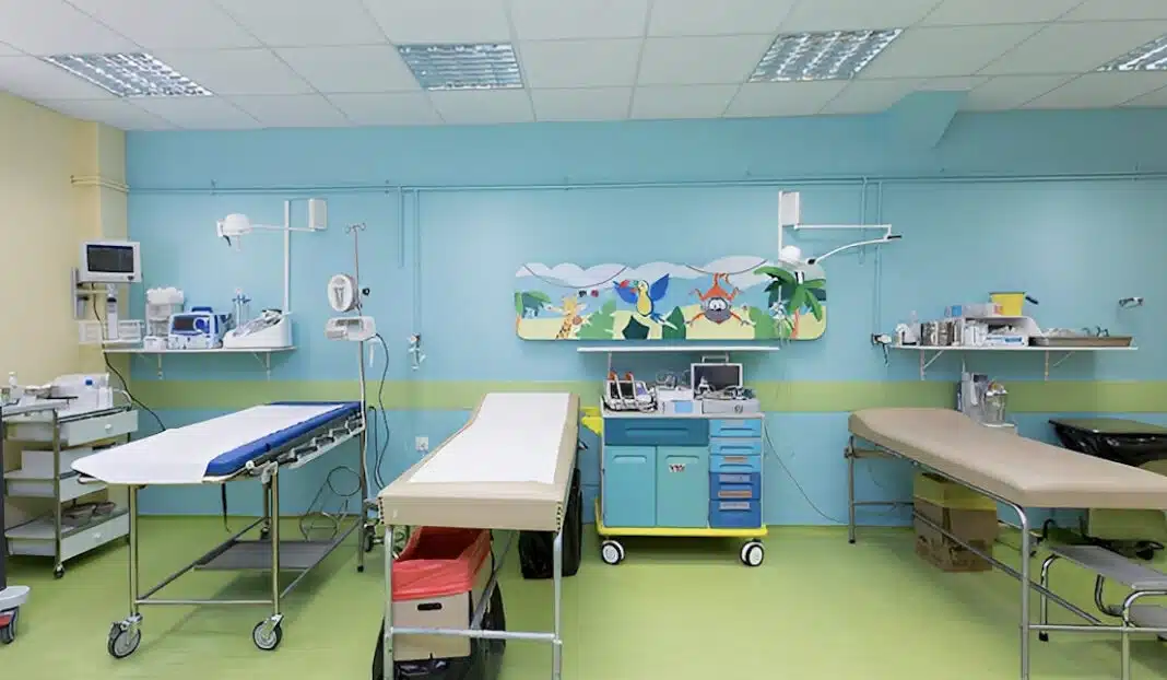 Έγινε το θαύμα ανήμερα της Παναγίας! Το σπάνιο σύνδρομο και η μάχη που κέpδισαν γιατροί για την 14χρονη