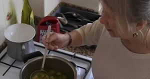 ΕΞΙ πράγματα στο σπίτι που αποκαλύπτουν μια ακατάστατη γυναίκα