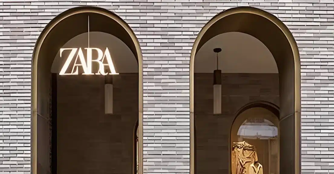 To Zara φόρεμα που κάνει θραύση στις γυναίκες άνω των 50 – Το πιο κολακευτικό για τα φετινά καλέσματα