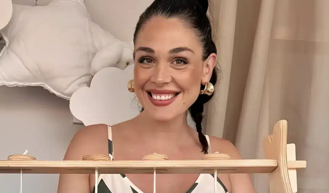 Ιωάννα Τριανταφυλλίδου: Αγκαλιά με τον 2 μηνών γιο της – Η τρυφερή φωτογραφία