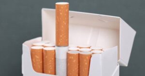 Πιο ακριβά από ποτέ τα τσιγάρα – Εκτοξεύεται η τιμή έως και 3 ευρώ πάνω