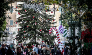 Ανοιχτά καταστήματα αύριο Κυριακή (30/11) – Ποιες Κυριακές του Δεκεμβρίου θα λειτουργήσουν