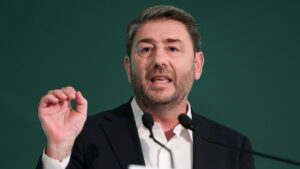 Ραγδαίες πολιτικές εξελίξεις: Παραιτείται ο Ανδρουλάκης από το ΠΑΣΟΚ; Οι 4 υποψήφιοι πρόεδροι