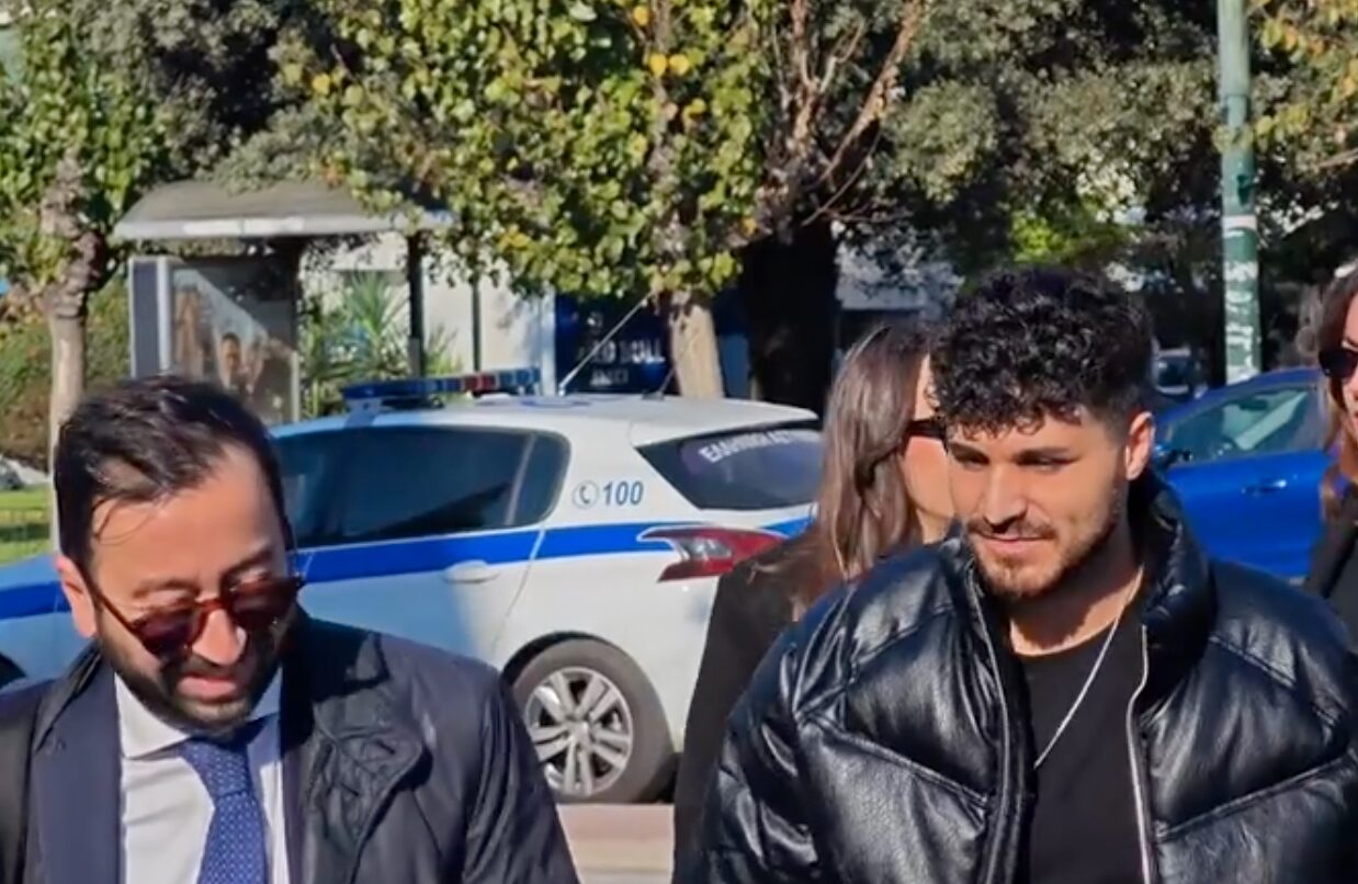 Αυτός είναι ο 21χρονος Στέφανος που μήνυσε τον Γιώργο Μαζωνάκη για ασέλγεια: Τι είπε μπροστά στις κάμερες(Βίντεο)