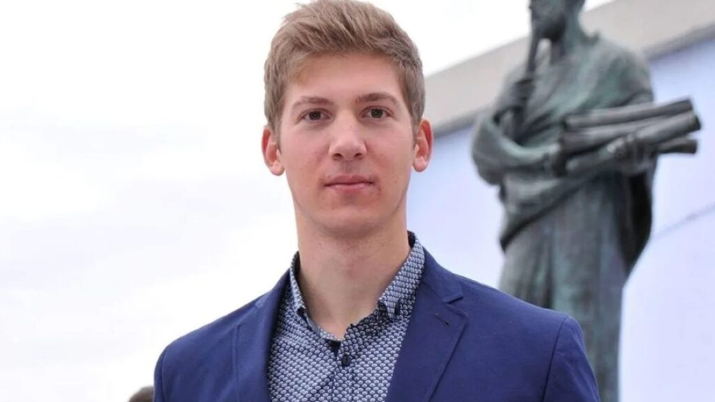 Νέες εξελίξεις με την εξαφάνιση του 33χρονου γιατρού: Εθεάθη σε εκκλησία – «Άναψε ένα κεράκι, προσκύνησε κι έφυγε»