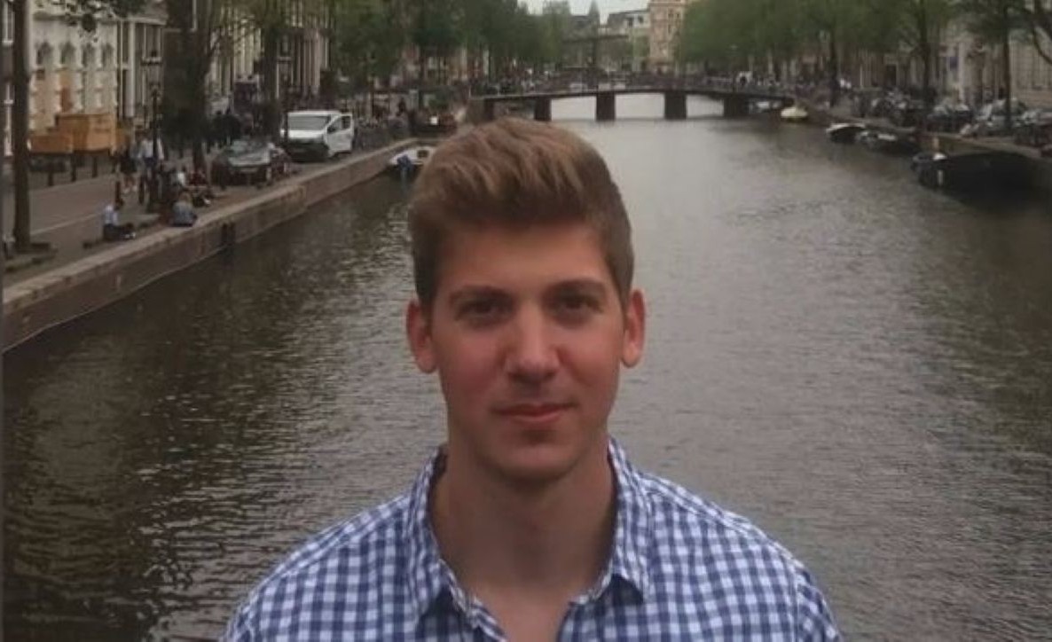 Νέα ανατρεπτική μαρτυρία για τον αγνοούμενο 33χρονο γιατρό στην Κρήτη - Τον είδαν να περπατά μαζί με...