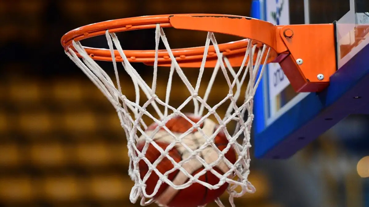 Κατέρρευσε μπασκετμπολίστας κατά την διάρκεια του αγώνα – Θρήνος για τον Παναγιώτη