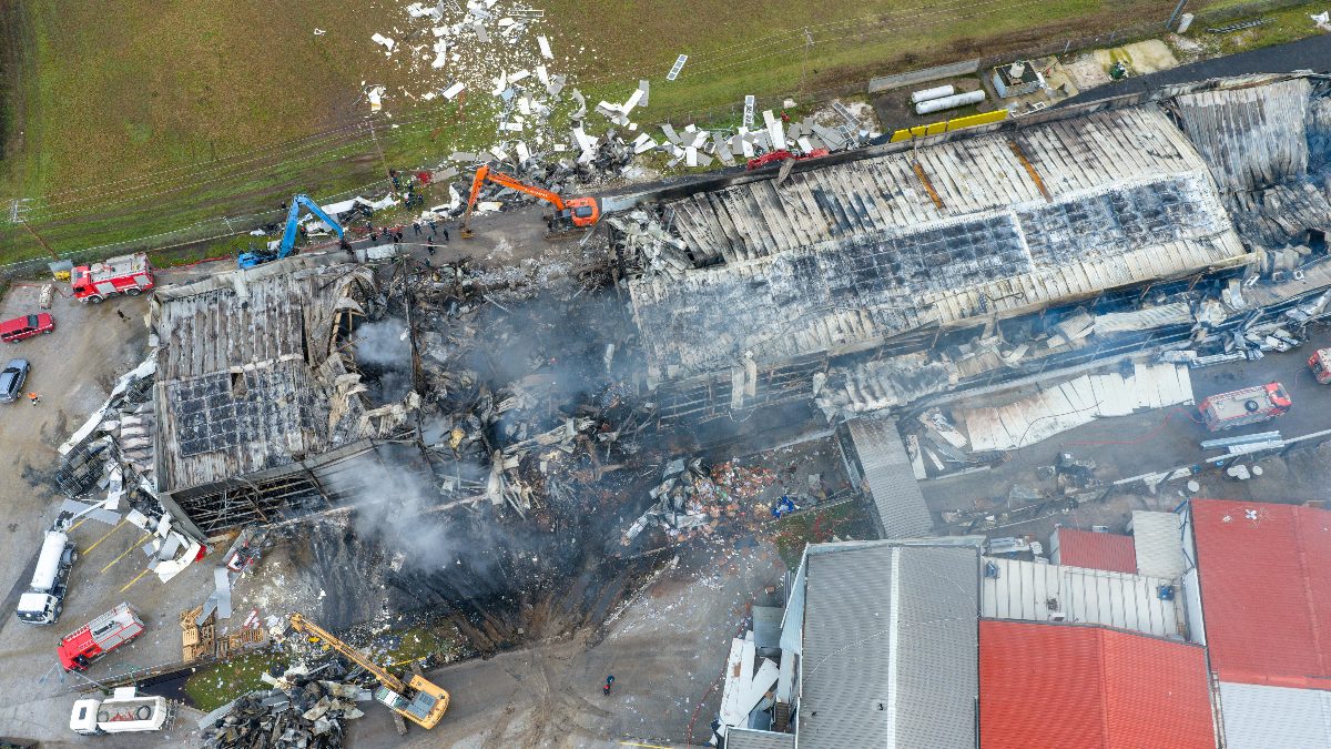 Έκρηξη στο εργοστάσιο Βιολάντα: Αυτό είναι το επικρατέστερο σενάριο – «Κάποιος έχει βάλει το χέρι του...»